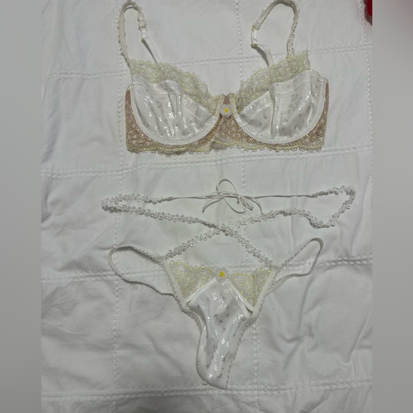 For love and lemons daisy set - Picture 10 of 10